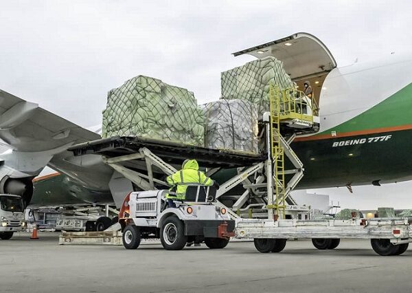 Southwest China launches new air cargo route to Pakistan