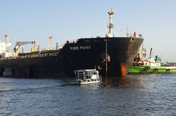 Pakistan PM says first discounted Russian crude oil cargo arrives in Karachi