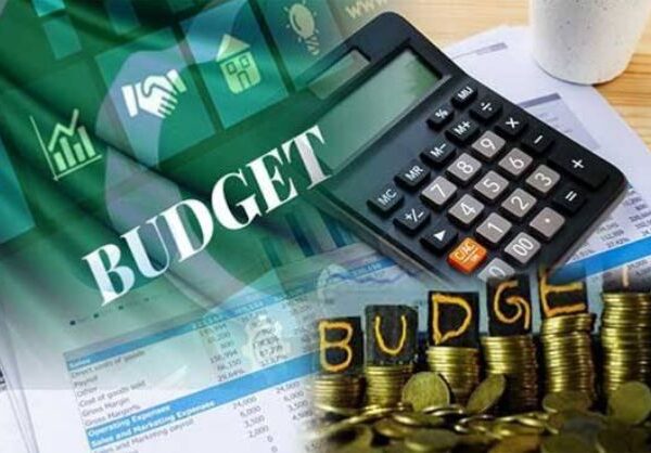 FPCCI & Ishaq Dar agree in principle to remove anomalies