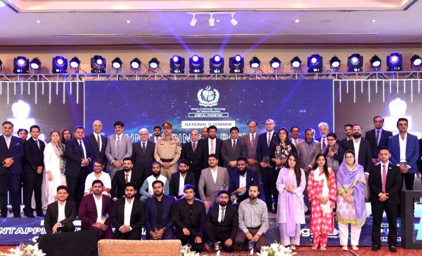 PM vows to boost IT exports to $25 Billion