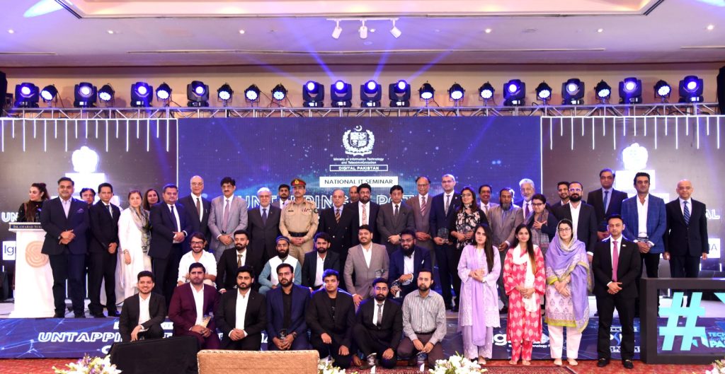 PM vows to boost IT exports to $25 Billion