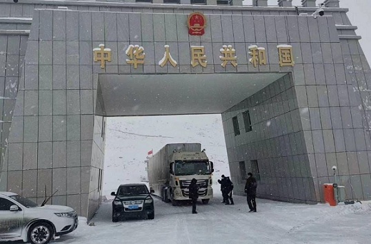 Pakistan exports 8 shipments of rock salt to China via Khunjerab