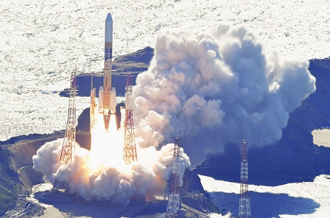 Japan launches ‘Moon Sniper’ mission
