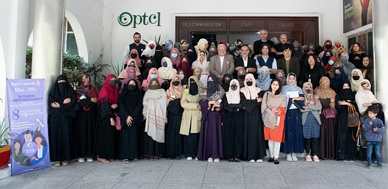 PTCL Group in collaboration with PPAF bridges digital gap by equipping women with smartphones