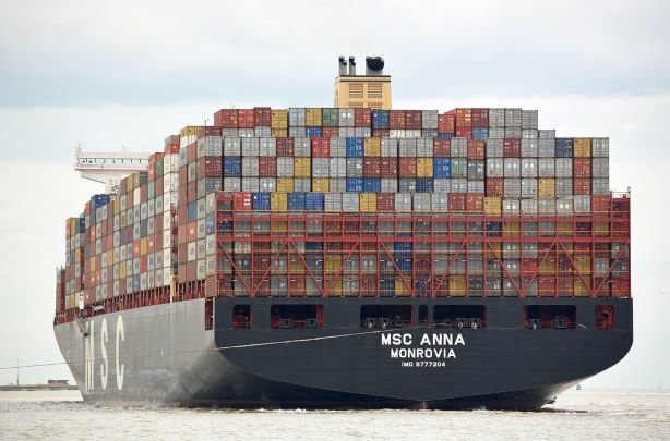 Largest container vessel docks at South Asia Pakistan Terminals