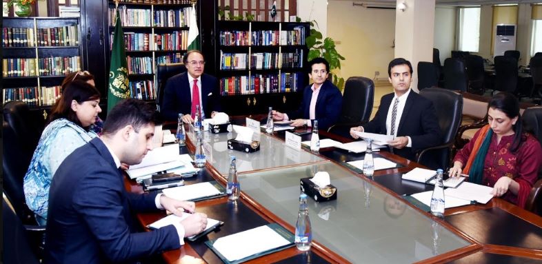 Finance Minister Meeting with President / GCEO of Mashreq Bank