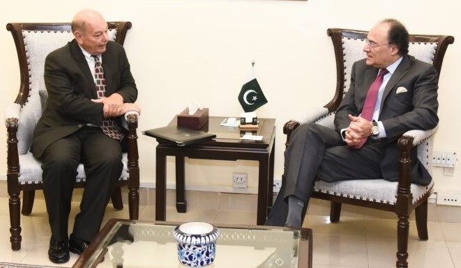 Aurangzeb terms agriculture, IT as mainstay of economy