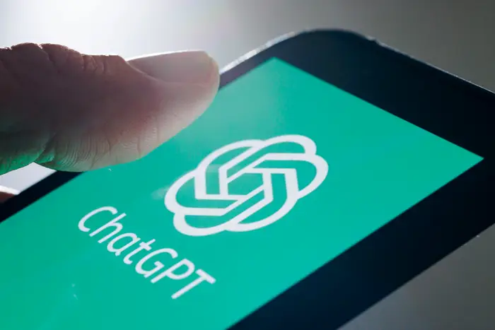 Apple’s Latest iOS Update Features ChatGPT Integration for Enhanced iPhone Experience