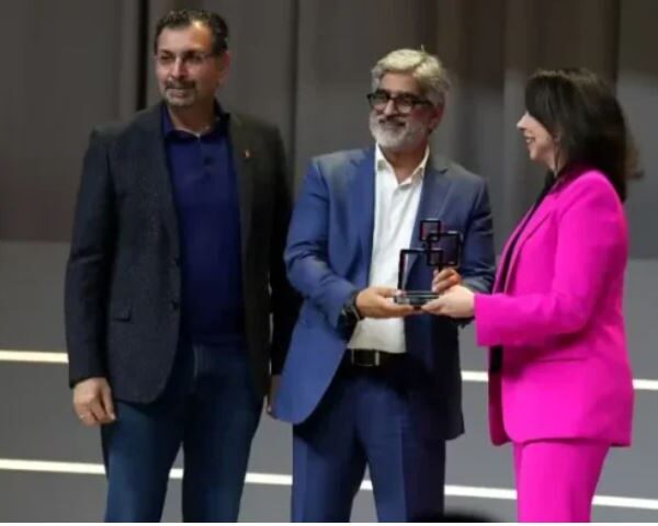 Mobilink Bank wins prestigious GLOMO Award for ‘The Invisible Heirs’ Campaign