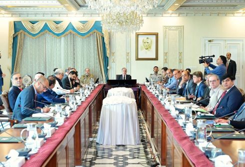 PM urges to promoting cashless ecosystem in Pakistan