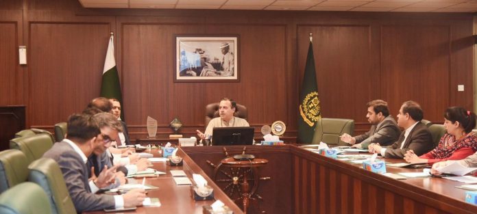 Port Qasim cuts exporter charges by 50% to boost trade, economic growth: Junaid Chaudhry