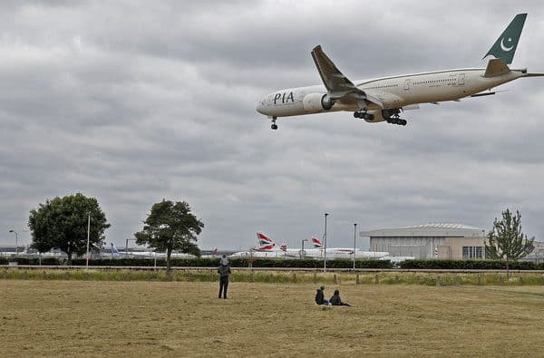 UK Lifts Ban on Pakistani Airlines After 4 Years