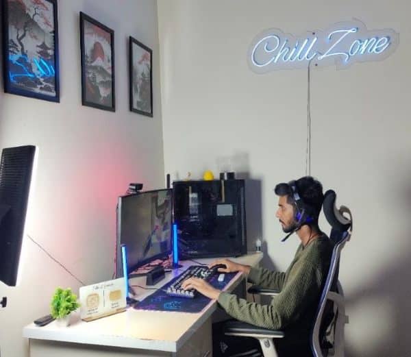 Karachi Video Game Streamer Levels up His Setup with Temu Finds