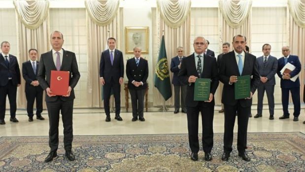 PM invites Turkish companies to increase investment in Pakistan’s energy sector