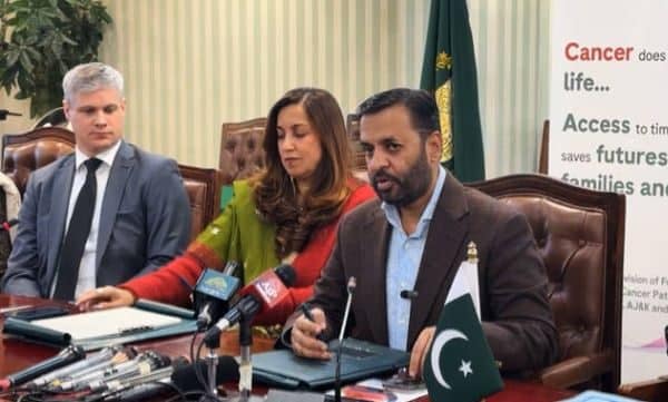 Health Ministry and Roche Pakistan Sign Landmark Agreement to Provide Free Cancer Medicines