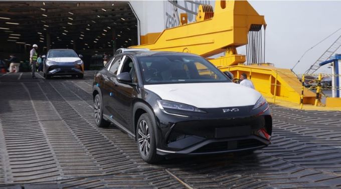 BYD Pakistan Receives Its Largest-Ever Shipment of NEVs at Karachi Port For Customer Deliveries