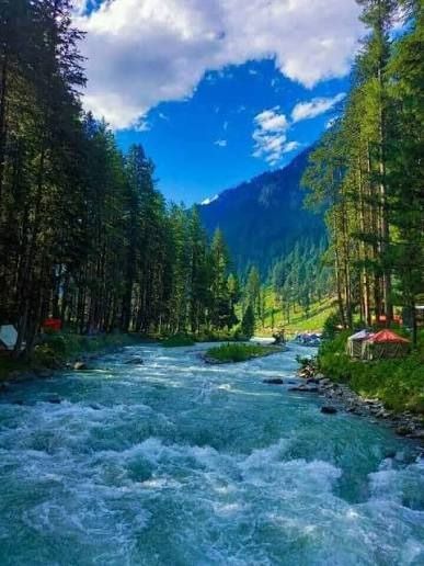 Monsoon magic transforms Kumrat Valley into sanctuary for nature lovers amid black chesma waterfall